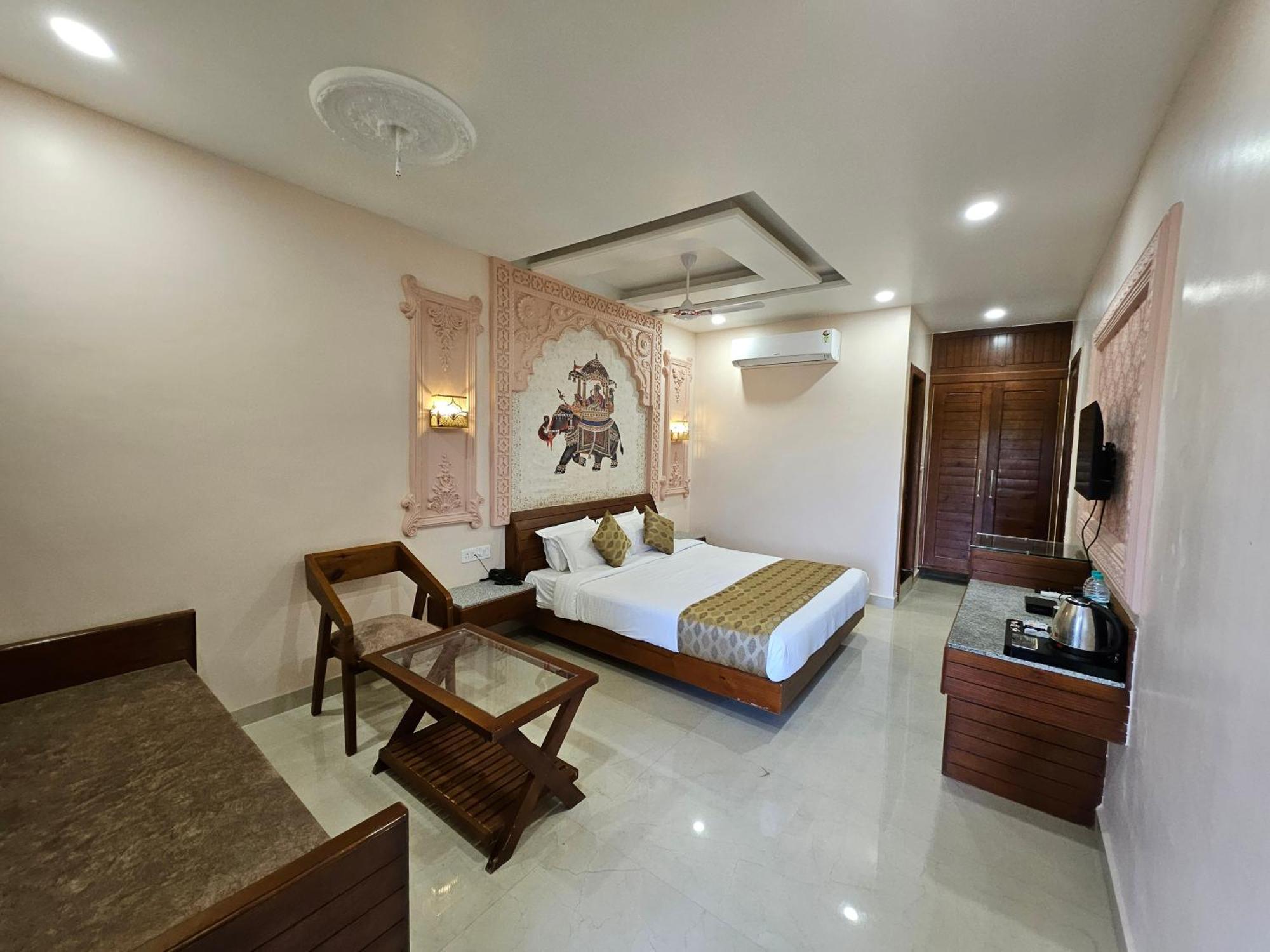 The Mewar Palace And Resort Shivpurī Exteriör bild
